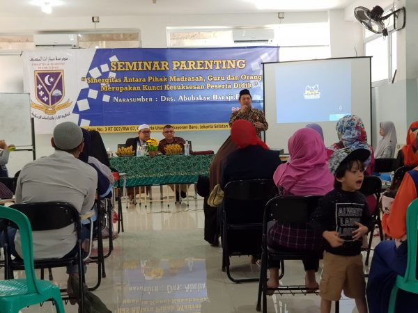 Seminar Parenting Bersama DR. Abu Bakar Baraja